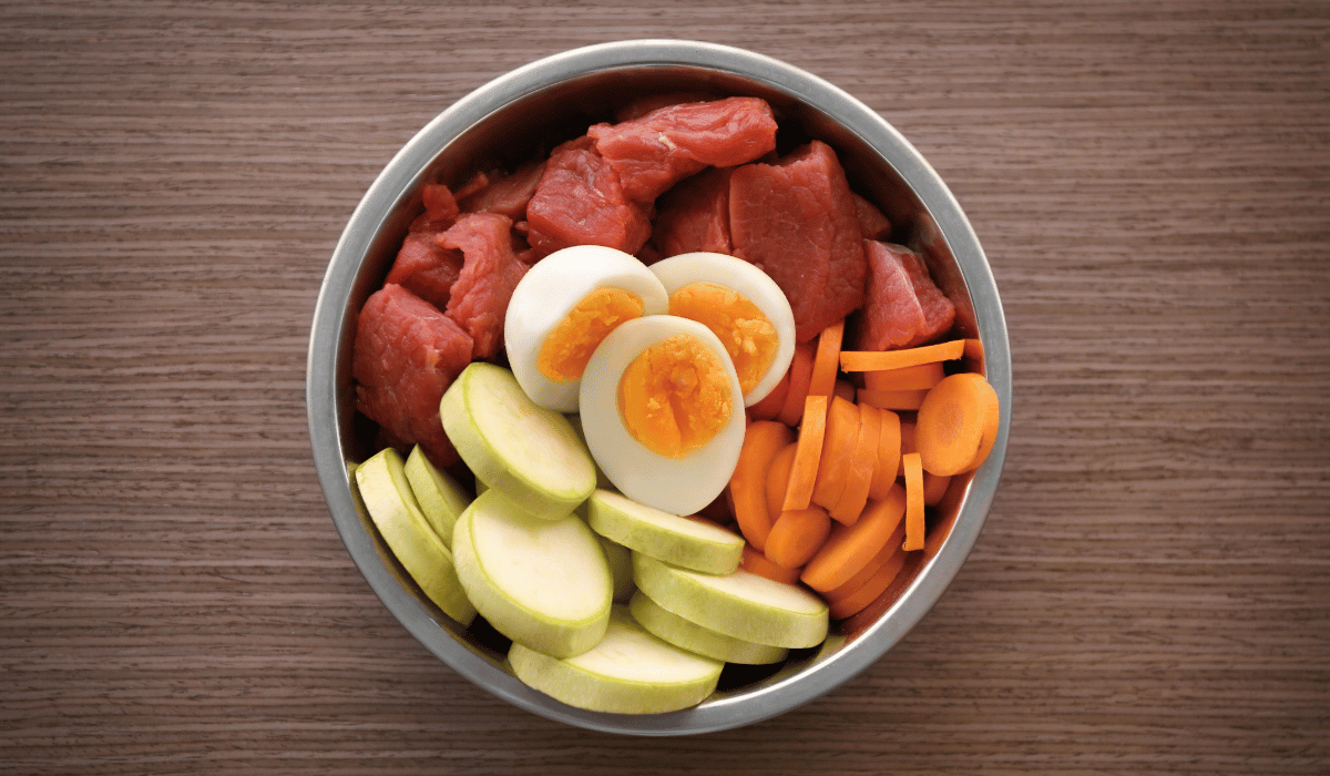 What to Look for in a Raw Food for an Allergic Dog